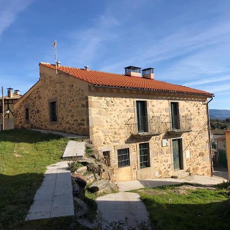 Casa Rural Fuente La Bolera Gilbuena ภายนอก รูปภาพ